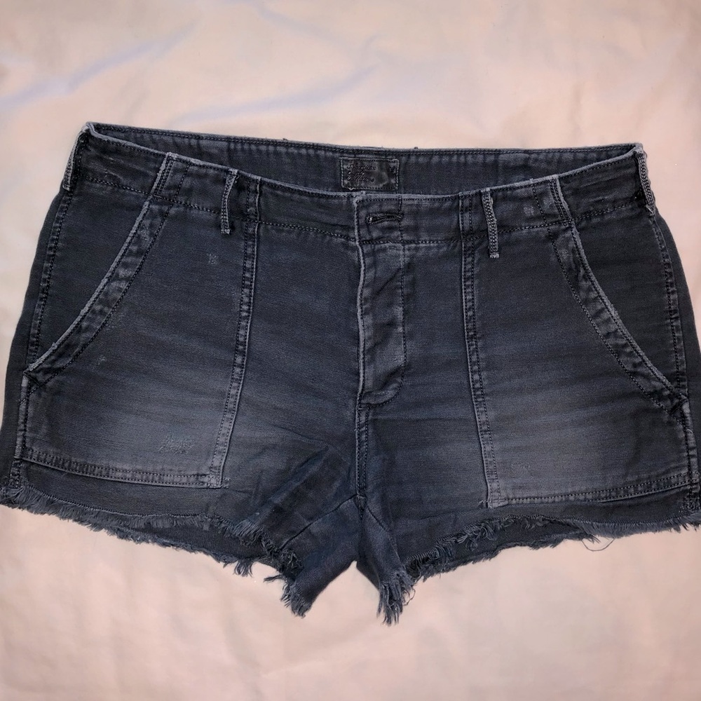 American Eagle Outfitters  Shorts Size 6